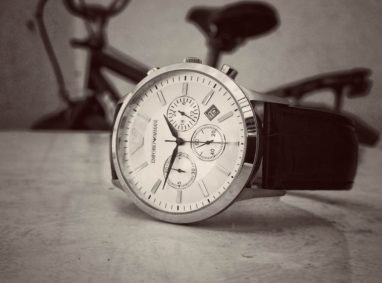 services-02 pexels photo 128206 - Top Best Watch